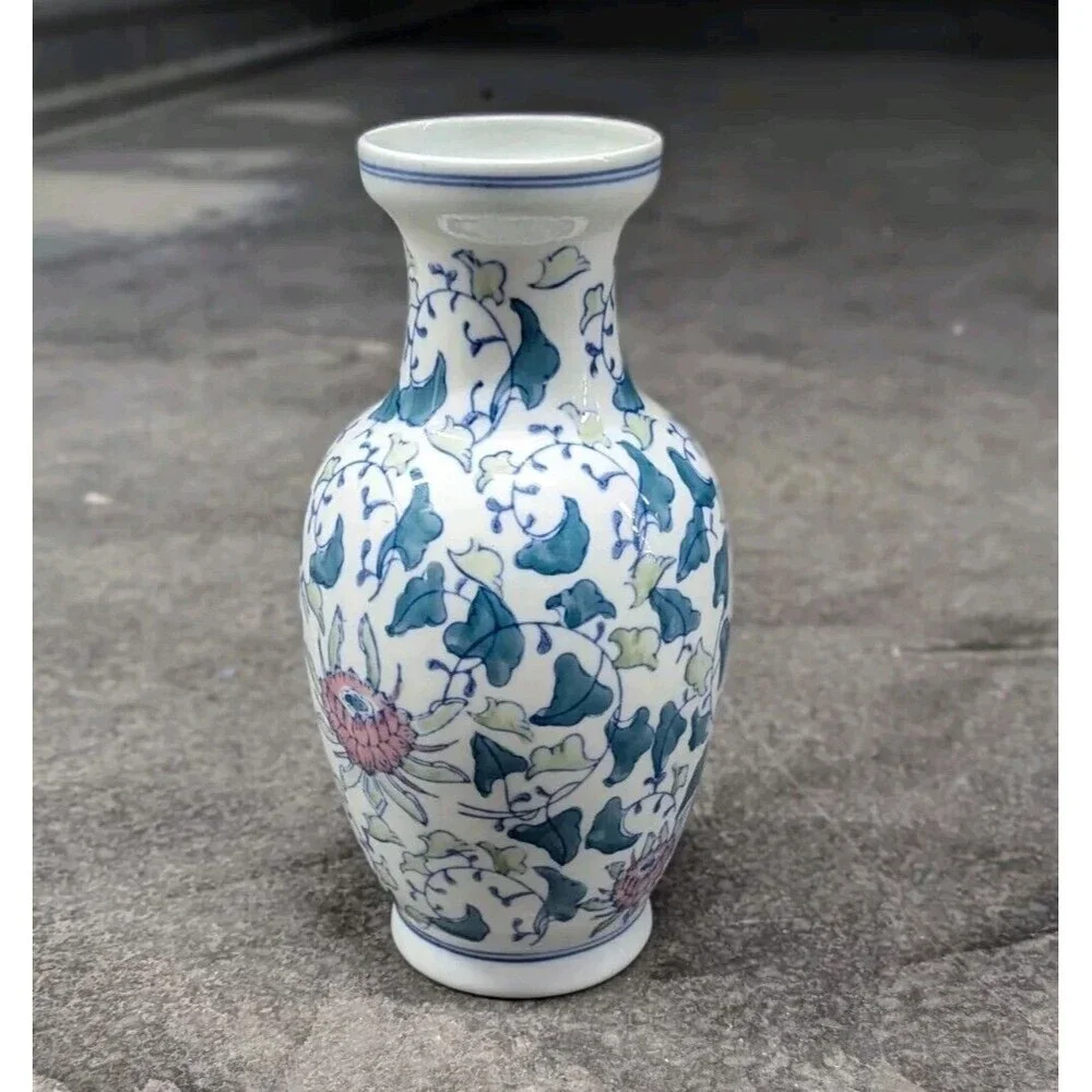 Vintage Chinese Green‎ Pink & Blue Hand Painted Floral Vase 11